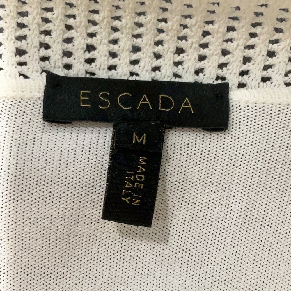 escada Smegan White Tonal Paisley Top- drop shoulder - Picture 2 of 6
